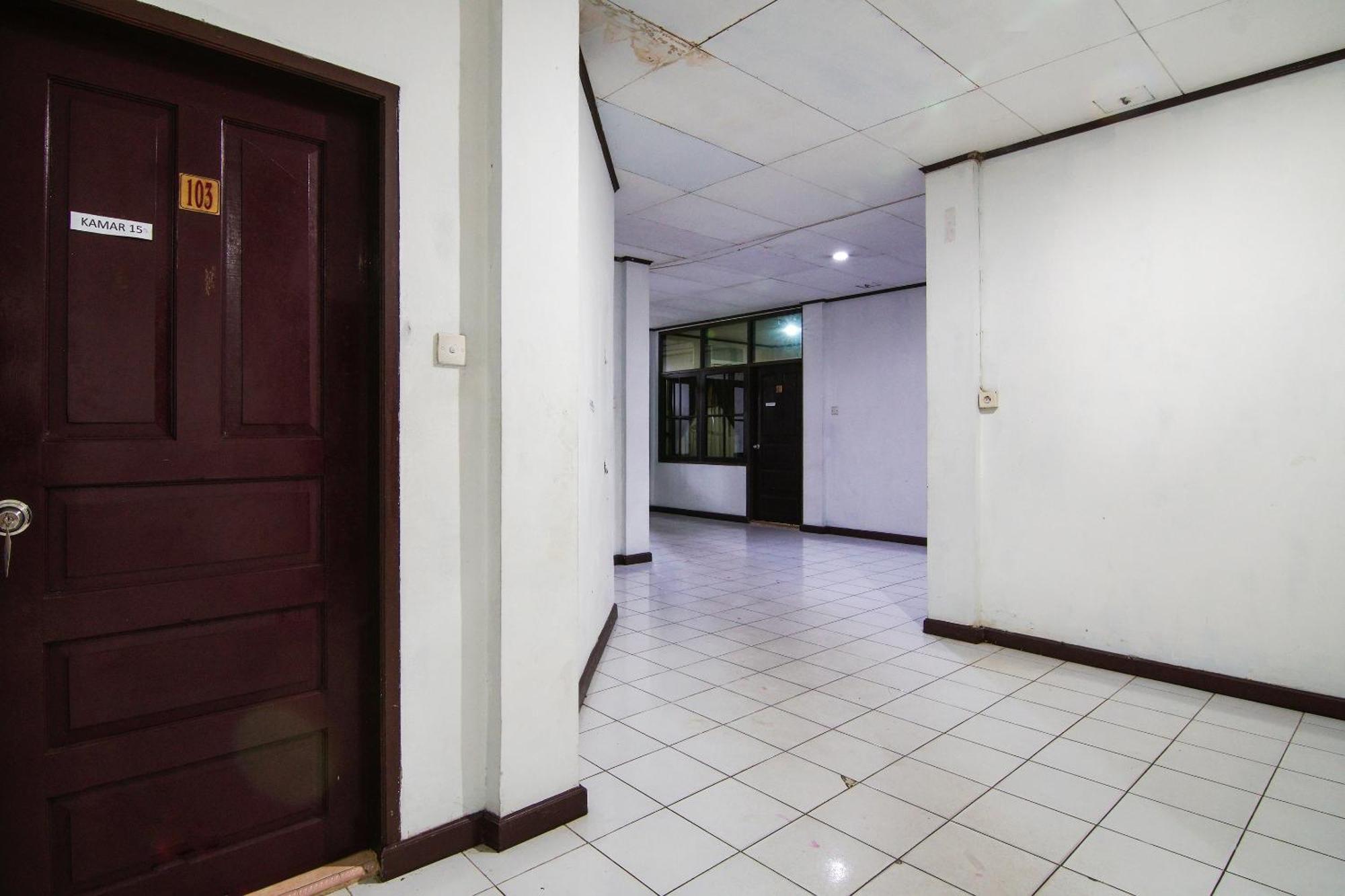 Oyo 92330 Hotel Rindu Sempadan Near Taman Wisata Rindu Sempadan Pekanbaru Eksteriør billede