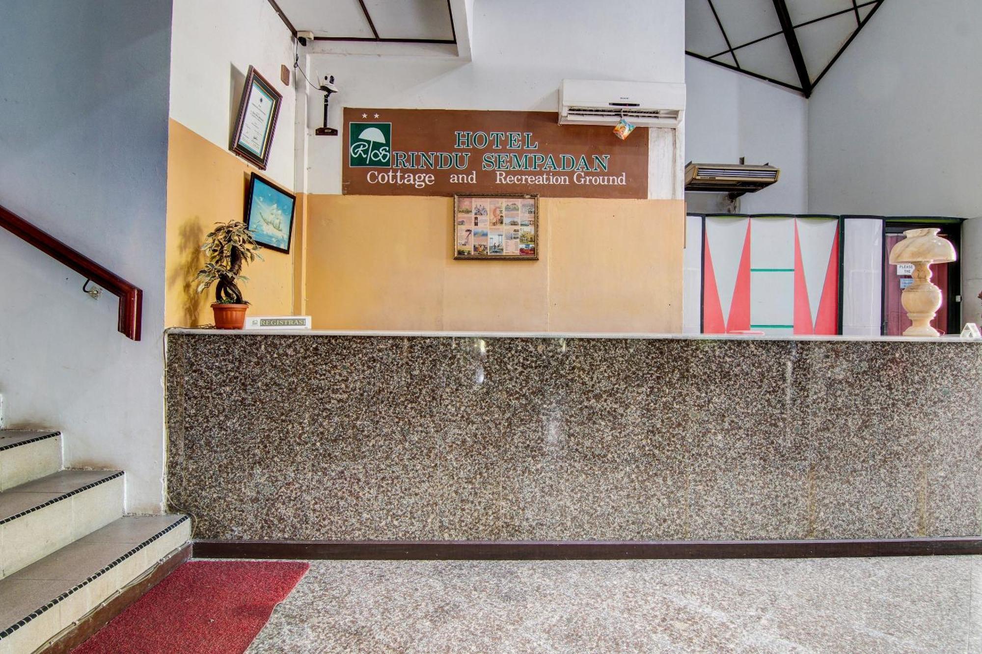 Oyo 92330 Hotel Rindu Sempadan Near Taman Wisata Rindu Sempadan Pekanbaru Eksteriør billede
