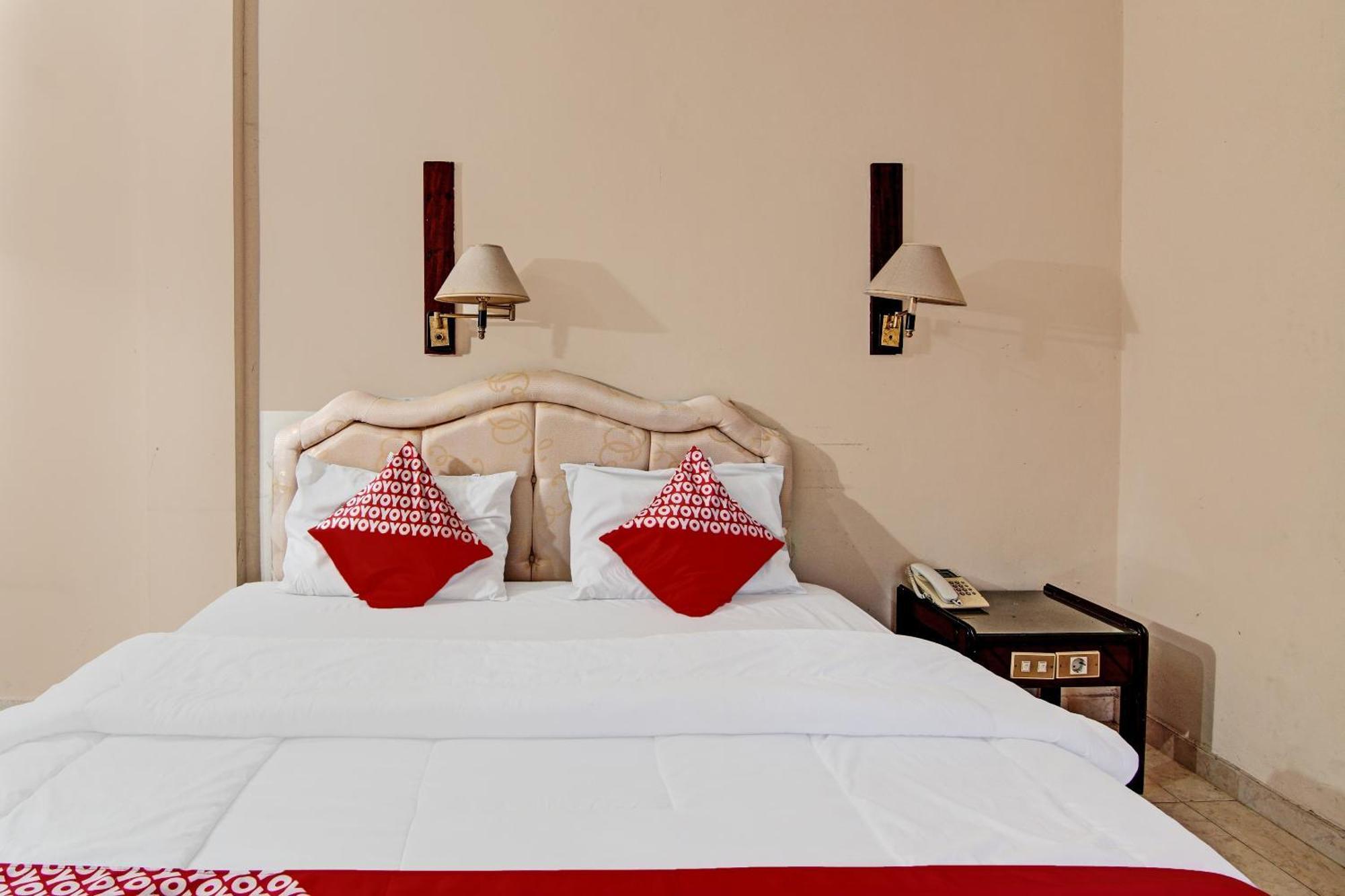 Oyo 92330 Hotel Rindu Sempadan Near Taman Wisata Rindu Sempadan Pekanbaru Eksteriør billede