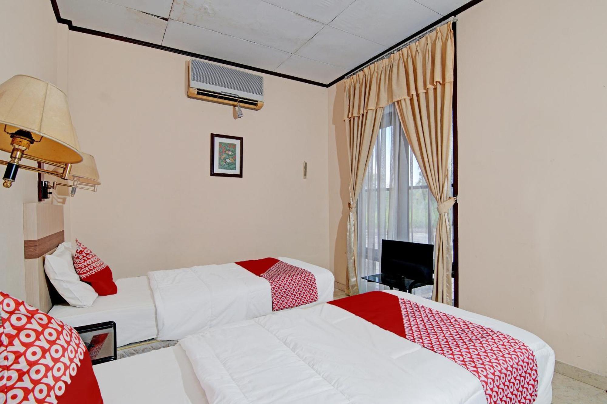 Oyo 92330 Hotel Rindu Sempadan Near Taman Wisata Rindu Sempadan Pekanbaru Eksteriør billede